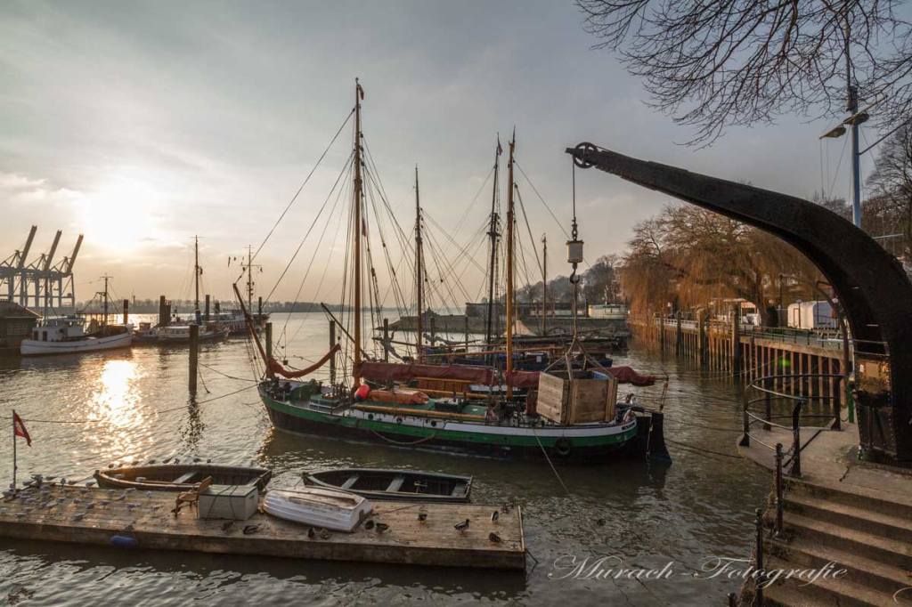 museumshafen-im-herbst