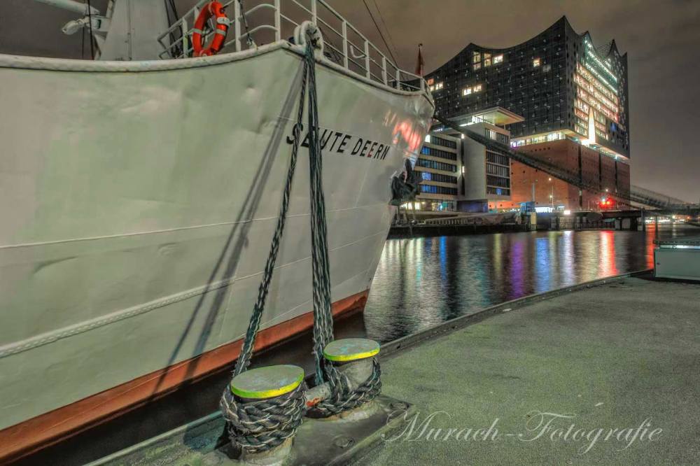 die-seute-deern-in-der-hafencity-murach-fotografie