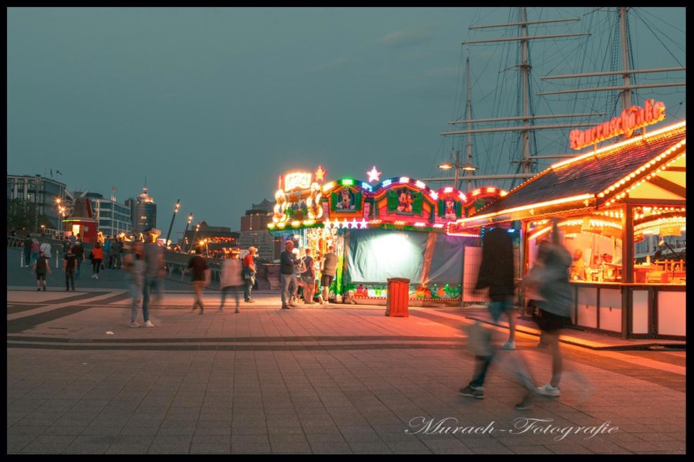 buden-auf-der-promenade-landungsbruecken-murach-fotografie