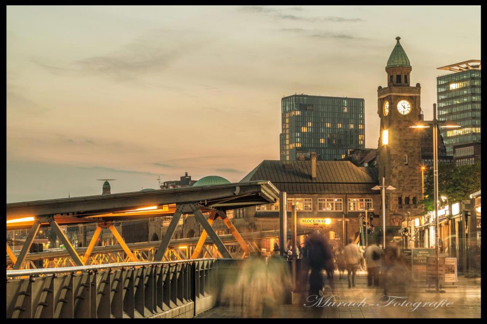 menschen-an-den-landungsbruecken-murach-fotografie