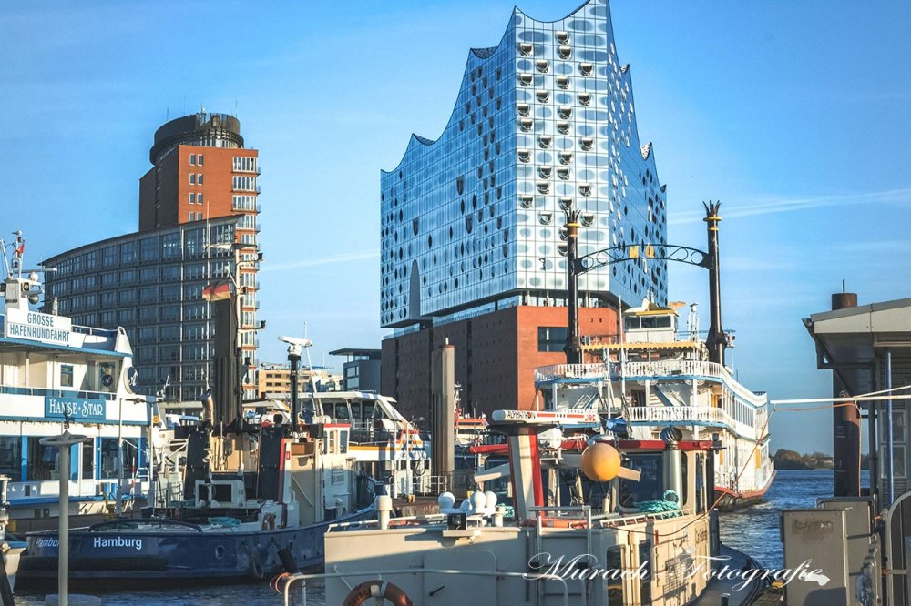 blick-auf-die-elphi-vom-pontong-ueberseebruecke-hamburg-wandbilder-