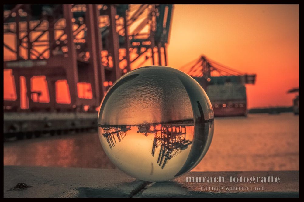 glaskugel-im-sonnenuntergang-hamburg-wandbilder