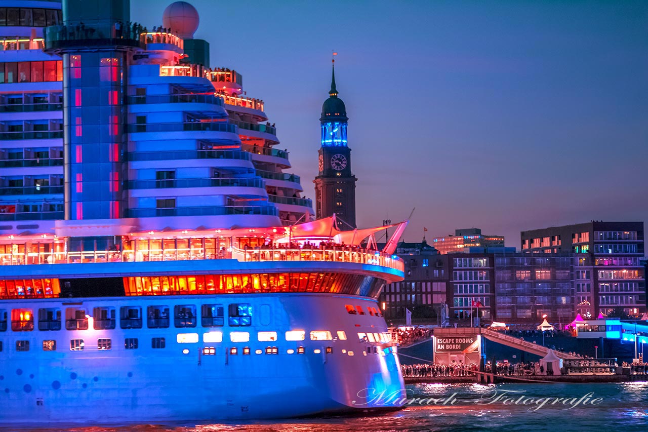 die-aida-im-hintergrund-der-michel-murach-fotografie