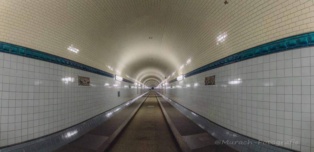 die-gehwege-und-strasse-im-alten-elbtunnel-murach-fotografie